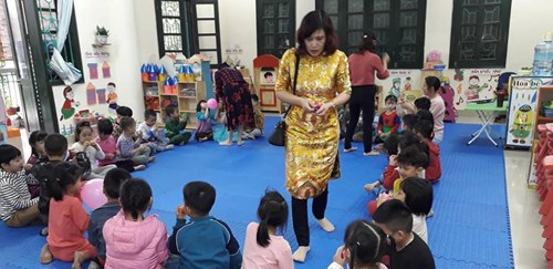 Trường mầm non Long Biên chúc Tết và mừng tuổi các bé đầu Xuân
Kỷ Hợi  2019.